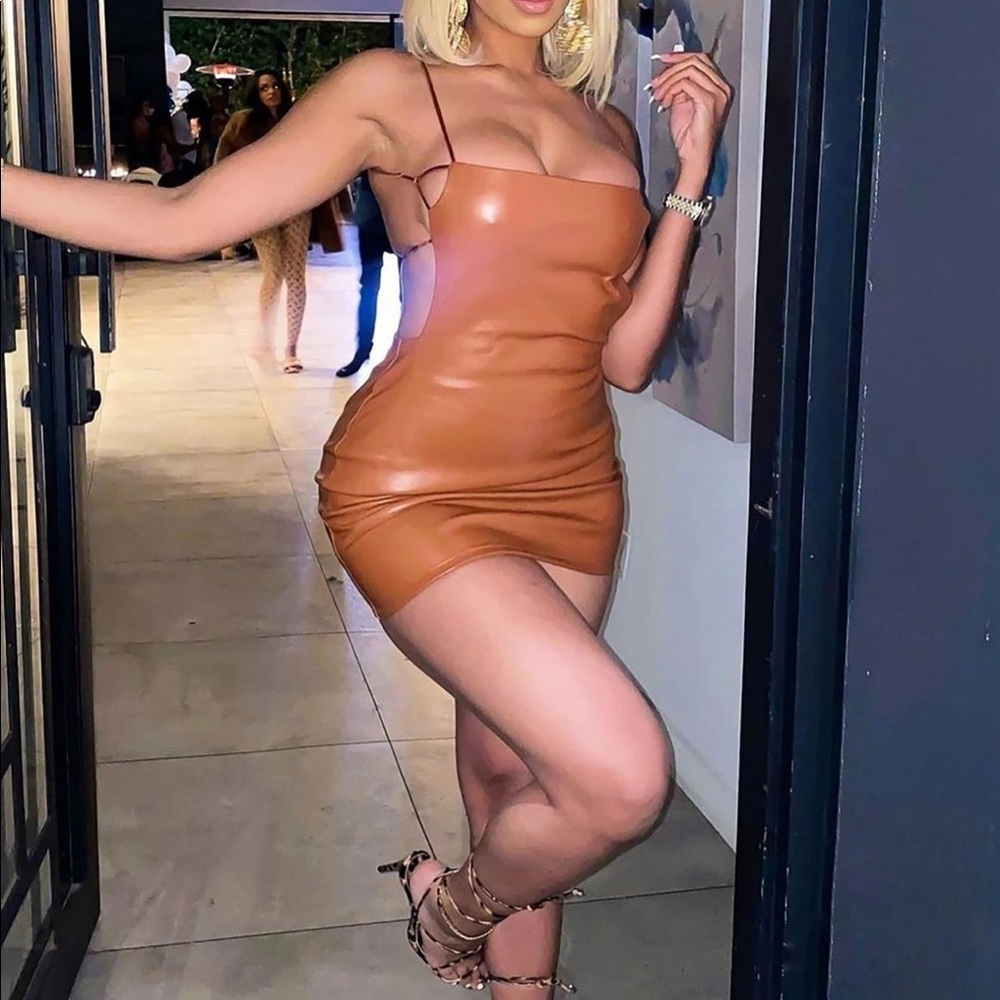 🤎 Mini Faux Leather dress